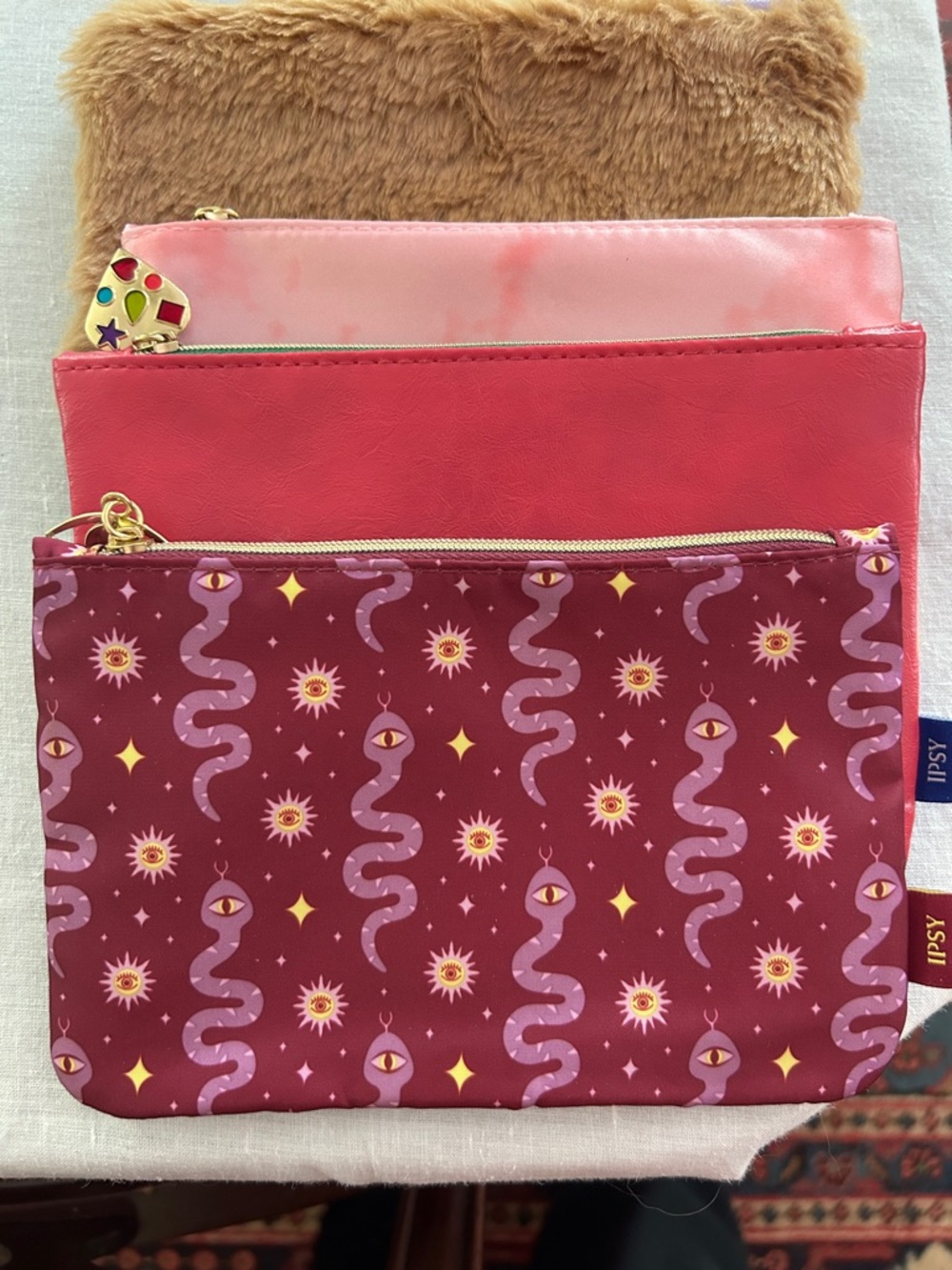 Ipsy 4 New Cosmetic Pouches with 10 sample products & 4 makeup brushes; Unused! - Picture 3 of 16